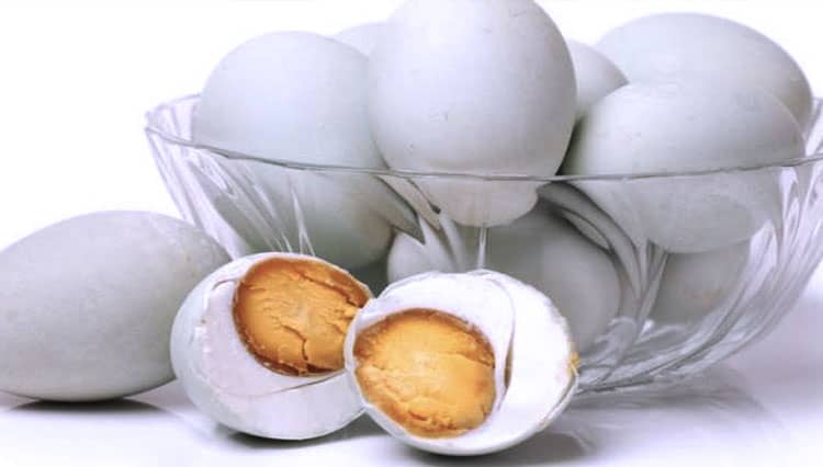 Three Must-Try Salted Egg Dishes with Richer Tastes