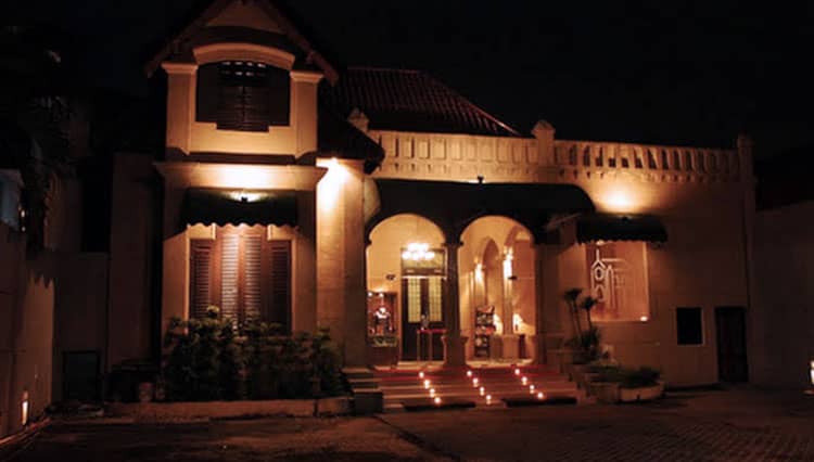 Colors Pub & Restaurant is Back in Business