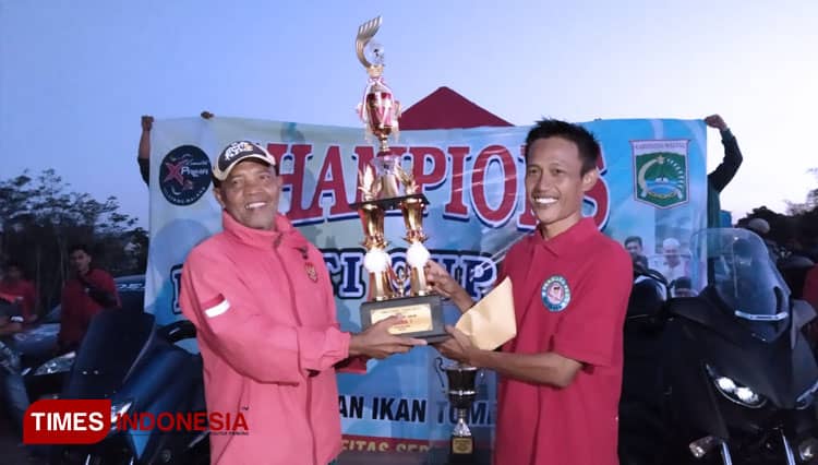 Witanto Dapat Gelar Raja Sambitan di Lomba Layang-Layang Bupati Malang Cup 2020