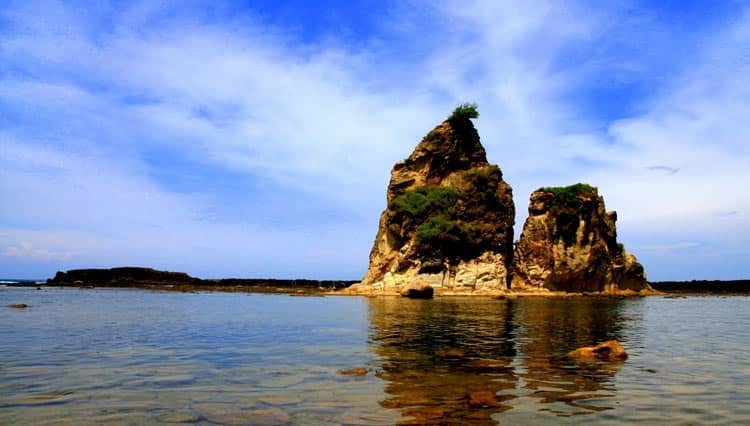 7 Pesona Pantai di Banten, dari Pantai Ciputih hingga Sawarna