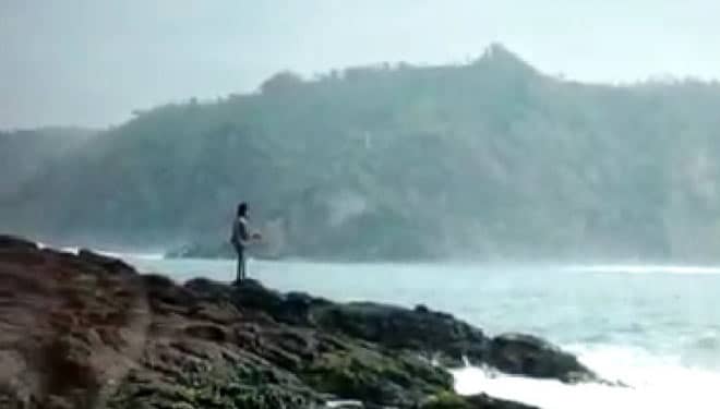 Asyik Mancing, Warga Gunung Kidul Terseret Ombak di Pantai Wediombo