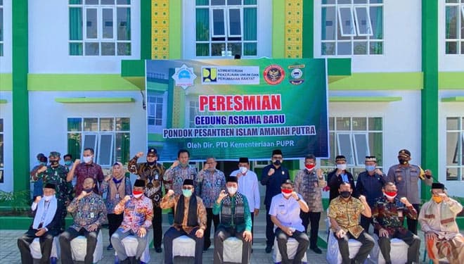Kementerian PUPR RI Resmikan Rusun Pondok Pesantren Islam Amanah Putra Poso
