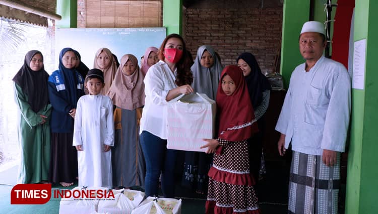 Lewat TIMES Peduli, Puluhan Nasi Kotak Disalurkan ke Panti Asuhan Al Qarni Malang