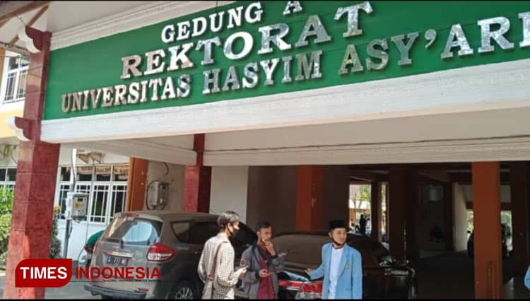 Ingin Kuliah Sambil Mondok? Pilih Saja Sembilan Kampus di Jombang Ini