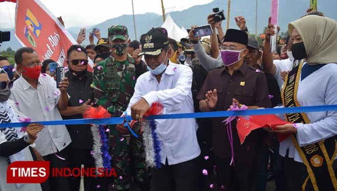 Wali Kota Palu Resmikan Jembatan Lalove dan Berbagai Infrastruktur