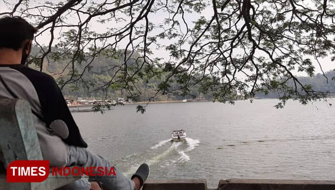 Ngebel Lake Becomes One Most Attractive Destinations in Ponorogo During Weekend