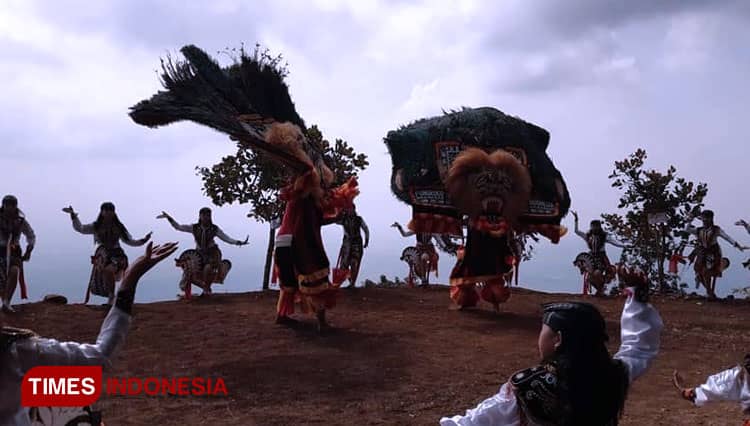 Promosikan Wisata Puncak Kuik Ponorogo, Pentas Reog Digelar