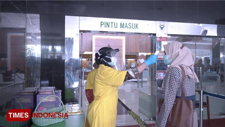Cegah Covid-19, RSUP Sardjito Terapkan Protokol Kesehatan Ketat untuk Pengunjung dan Nakes