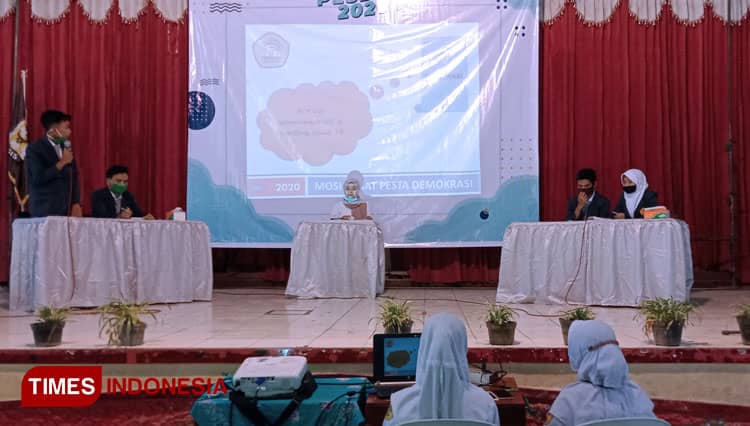 Inovatif! SMAN 2 Bondowoso Gelar Pemilihan OSIS Daring