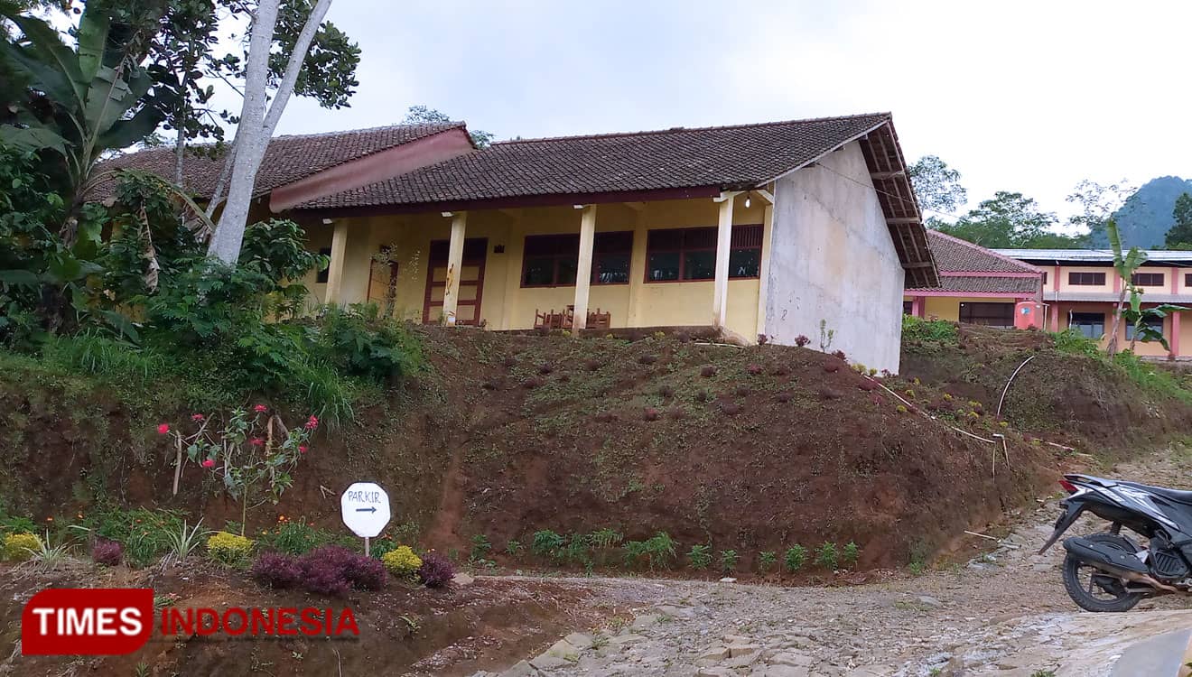 Simpan Prestasi, Kondisi SMK Negeri 1 Pandanarum Banjarnegara Memprihatinkan