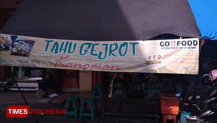 Hadir Sejak 1990, Tahu Gejrot Kanoman Jadi Kuliner Legenda Cirebon