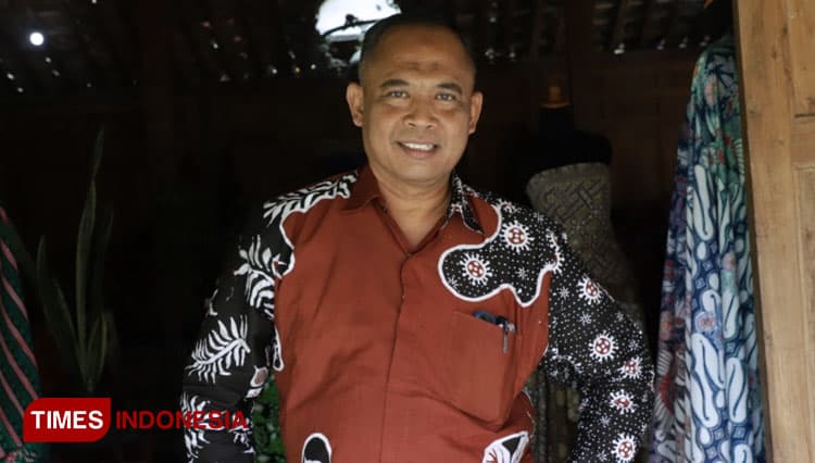 Pemkab Sleman Keluarkan Edaran Penggunaan Pakaian Batik Selama Oktober 2020