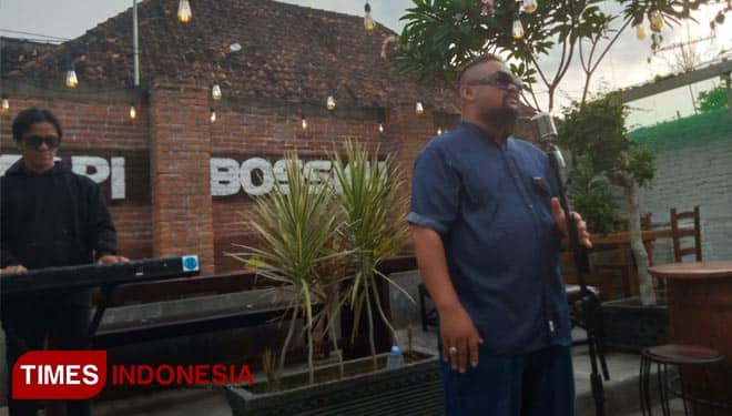 Abon Jhon, Penyanyi Keroncong yang Kini Banting Setir ke Dangdut