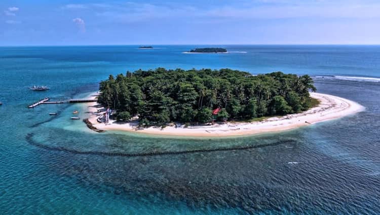 Mengintip Eksotisme Pulau Angso Duo Kota Pariaman