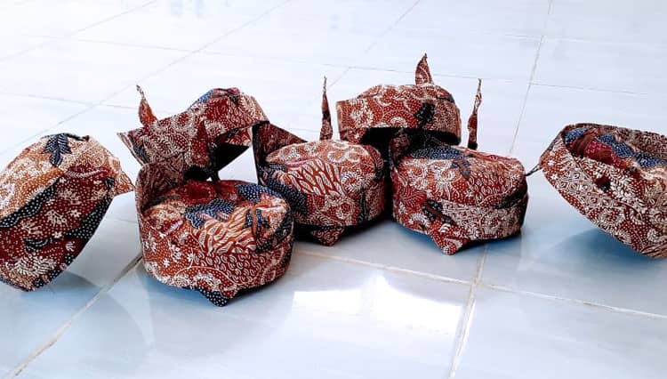 Hari Jadi Pamekasan ke-490, Odheng Milik Perajin Laris Diborong Pejabat