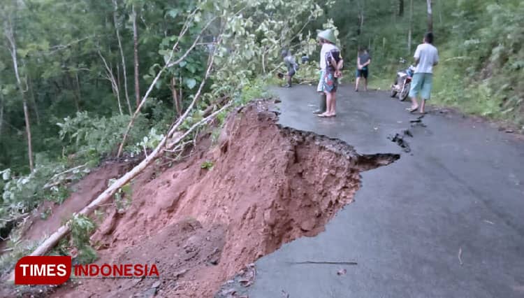 Sejumlah Desa di Kecamatan Karangpucung Cilacap Terdampak Banjir dan Longsor