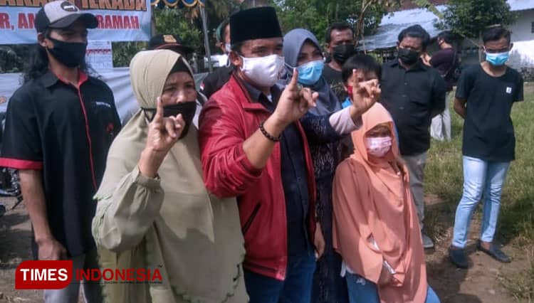 Pakai Hak Suara di Pilbup Jember, Cak Salam: Pemenang Berasal dari Partai yang Solid