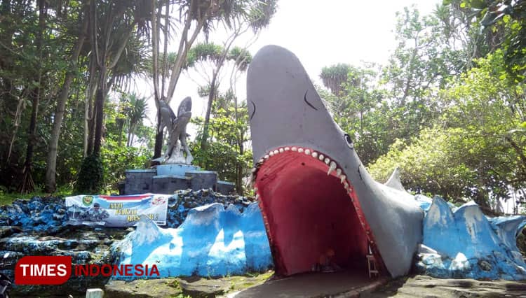 Batu Hiu, Destinasi Wisata Keluarga di Pangandaran
