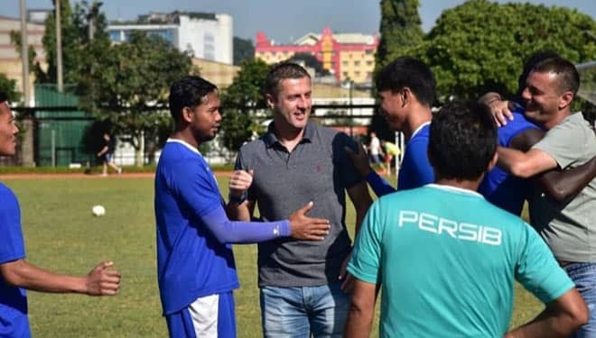 Miljan Radovic Orang Asing Pertama yang Jadi Pemain dan Pelatih Persib