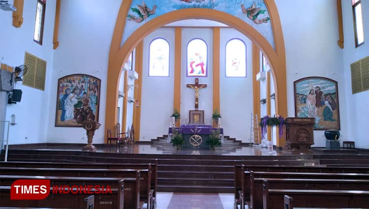 Gereja Katolik Kristus Raja Surabaya Batasi 220 Jemaah Saat Ibadah Natal 2020