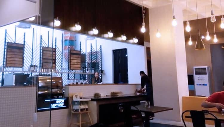 Labore Coffee and Eatery, Tempat Ngopi Asyik Terapkan Prokes