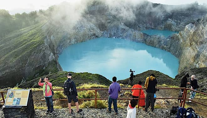 Keindahan dan Hal Unik Danau Kelimutu di Ende Flores