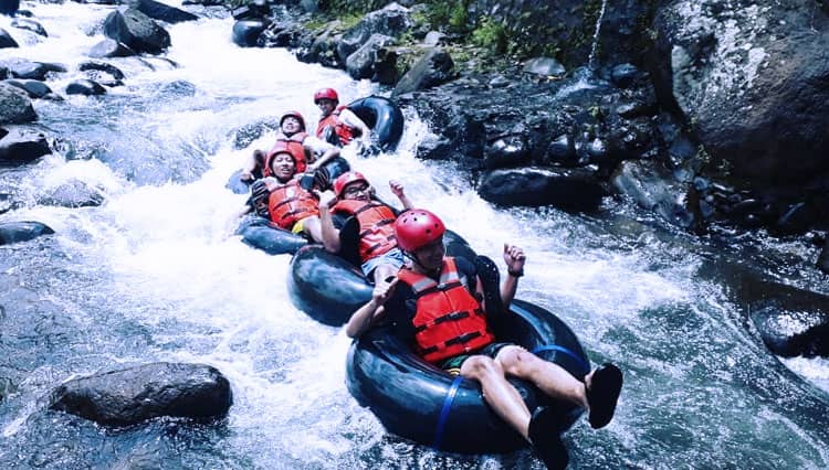 Uji Adrenalin di Sungai Cadas Ngampar Ciamis
