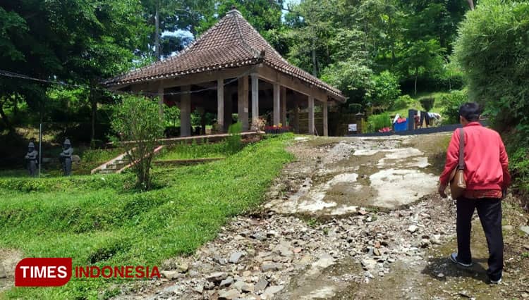 Bumi Perkemahan Lembah Giri Hadirkan Keindahan Gunung Anjasmoro