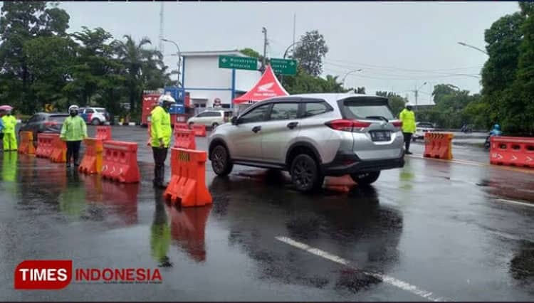 Meski Jabodetabek dan Surabaya Raya Turun Level 2, PPKM Tetap Jawa-Bali Diperpanjang