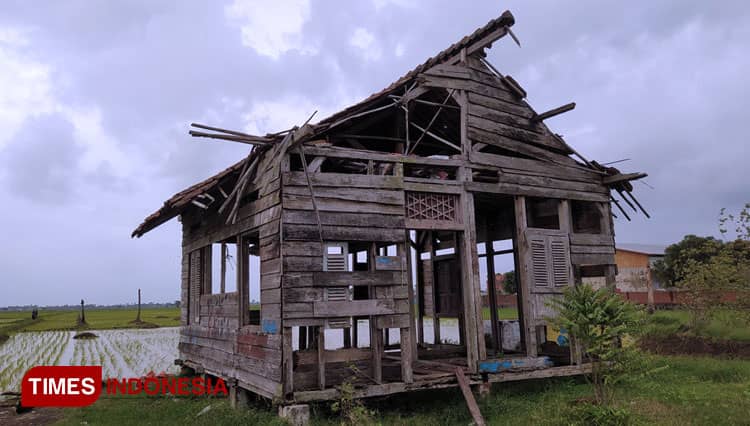 Rumah Tua di Indramayu Ini Jadi Spot Foto yang Instagramable