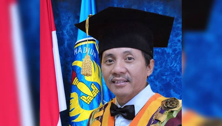 Selamat, H. Parji Rektor Unipma Madiun Telah Bergelar Profesor