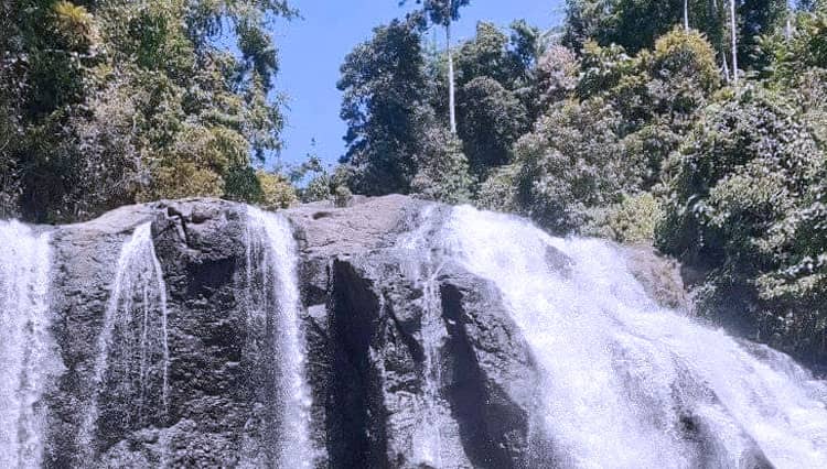 Mengintip Keindahan Air Terjun Gugubali di Desa Bere Bere Kecil Pulau Morotai