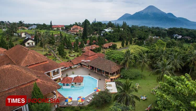 Royal Trawas Hotel & Cottages, Hotel Nuansa Bali di Kabupaten Kecil Mojokerto