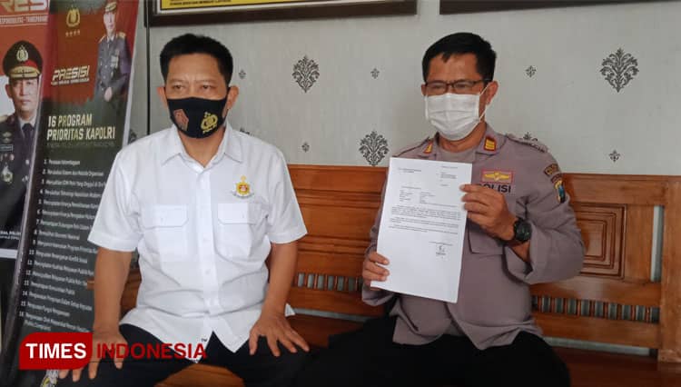 Polemik Pohon Komboja di Pemakaman Desa Mandiro Barakhir Secara Kekeluargaan