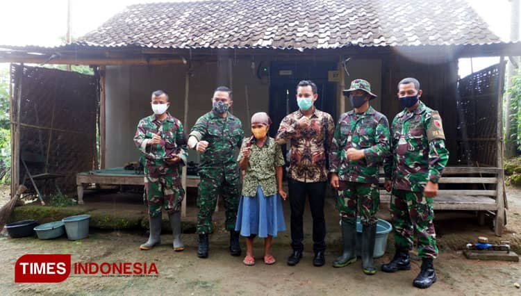TNI Masuk Desa, Membawa Senyum dan Cinta