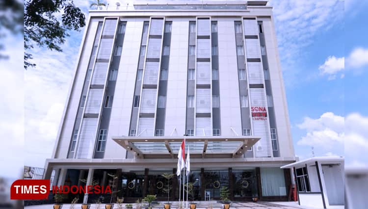 Sonaview Hotel Dumai, Hotel dengan Pemandangan yang Langsung Menghadap Laut dari Rooftop