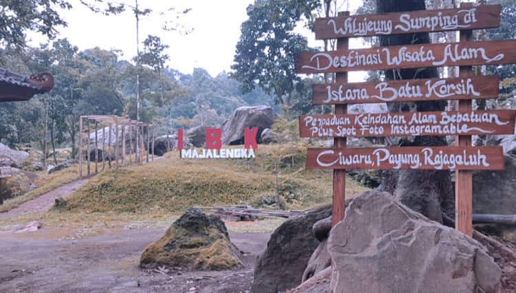 Pernik Sejarah di Balik Keindahan Wisata Alam Istana Batu Korsih Majalengka