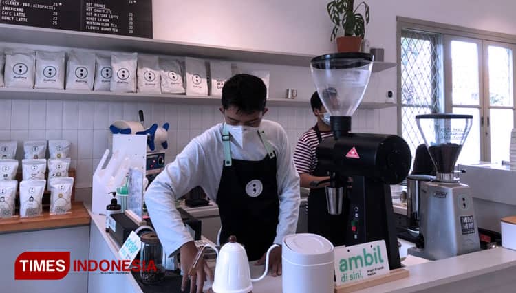 Get an Exotic Taste of Local Coffee at Kopi Titik Koma Malang