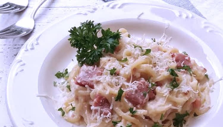 Cara Mudah Membuat Mie Instan Carbonara