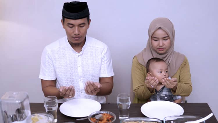 Jadwal Imsakiyah dan Buka Puasa Kabupaten Mojokerto 25 April 2021