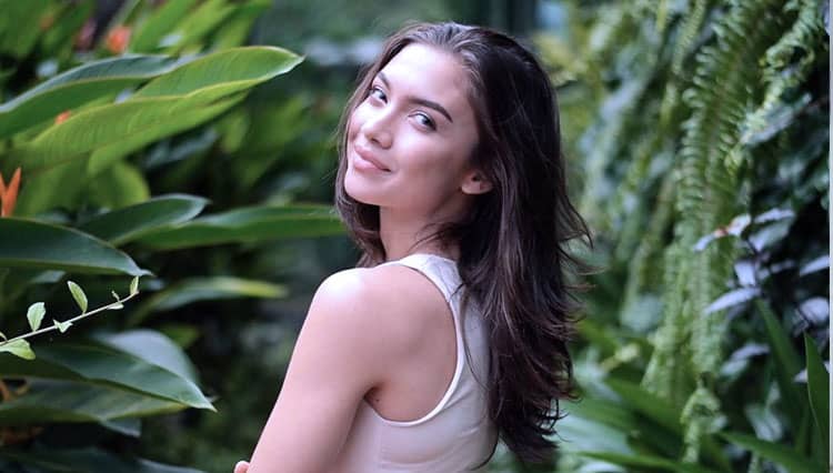 Pengakuan Angela Gilsha yang Percaya Tuhan tapi Tak Beragama