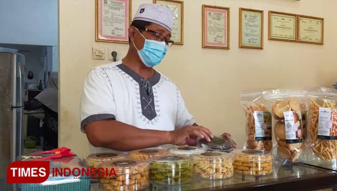 Kue Lebaran ala Mantan Kapolsek di Probolinggo