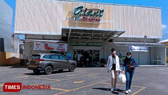 Menjajal Gerai Giant di Kota Malang Jelang Penutupan