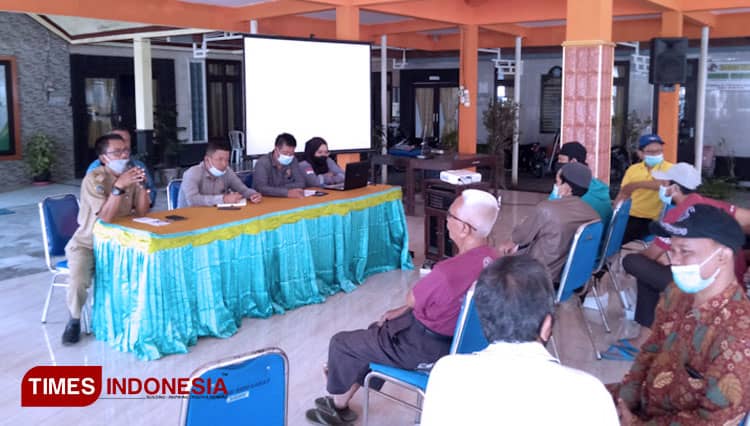 Mediasi Buntu, Proyek Penanaman Pipa SPAM BGS Gresik Dihentikan Warga