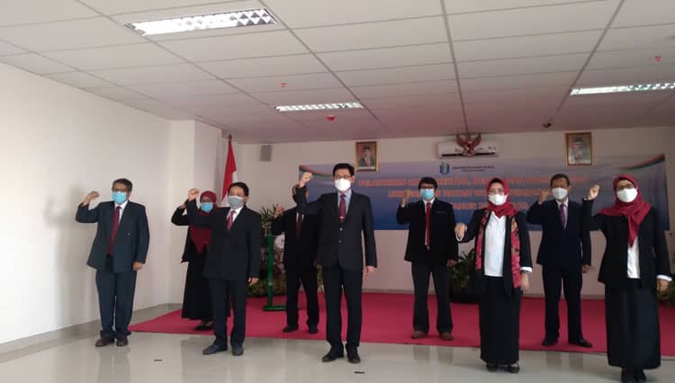 Jadi Universitas, Perbanas Surabaya Lantik Wakil Rektor dan Dekan