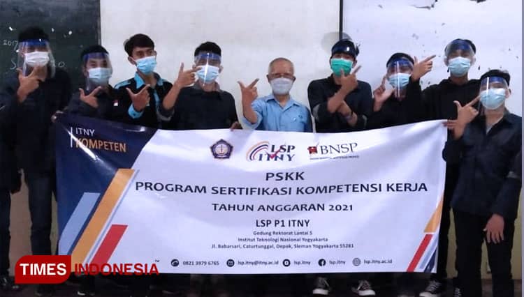 BNSP Beri Hibah Sertifikasi Profesi kepada 100 Mahasiswa ITNY