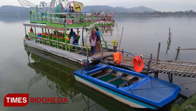 Serunya Naik Speed Boat di Wisata Rawa Jombor Kabupaten Klaten