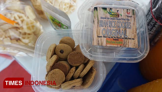 Di Kota Mojokerto Ada Kue Kering dari Dedak Padi, Sensasi Rasanya Unik Lho