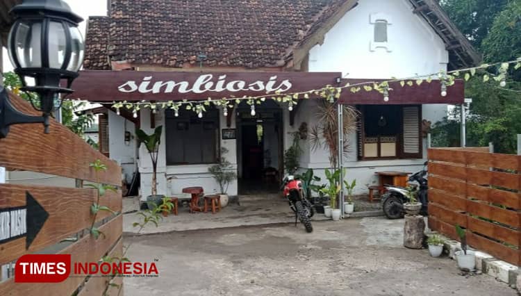 Kafe Simbiosis, Sensasi Ngopi dengan Alam