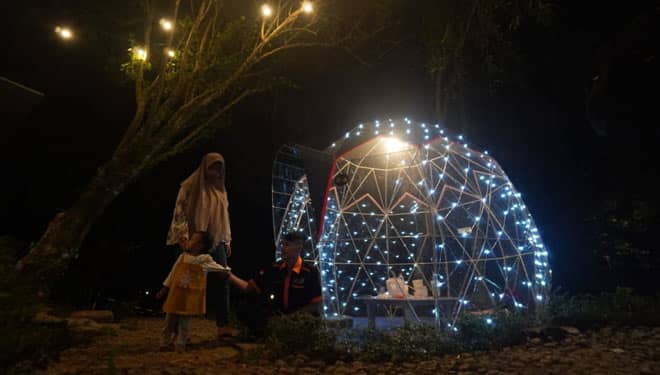 Merekam Keindahan Penanggungan di Jungle Camp Cafe Grand Whiz Trawas